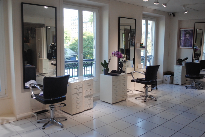 salon-coiffure-LE BAR SUR LOUP-min_floor-home-office-property-living-room-room-781228-pxhere.com